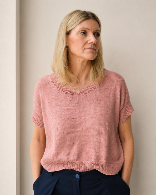 Carica immagine 1 in visualizzazione galleria. KNITTING KIT SILVIA TEE by Sosami