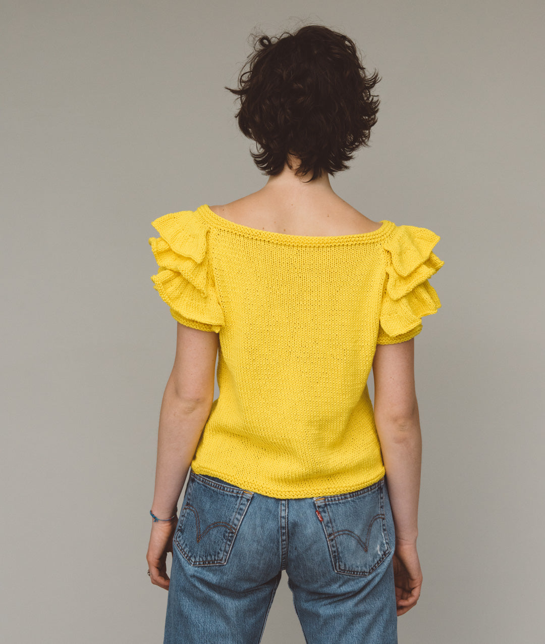 DAFFODIL TEE Sample