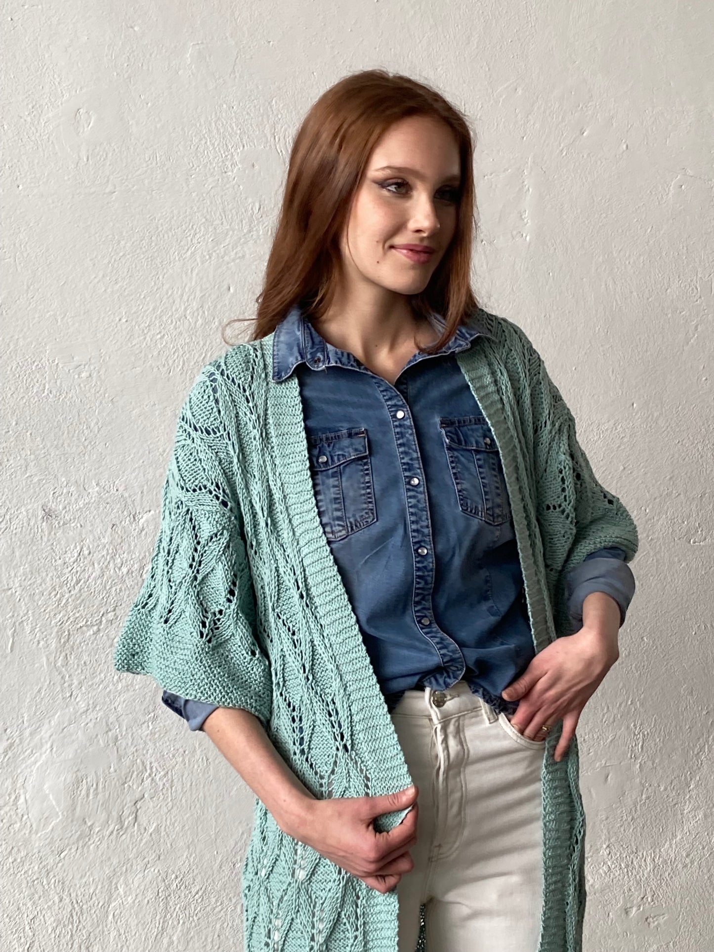 FELICITY CARDI Sample