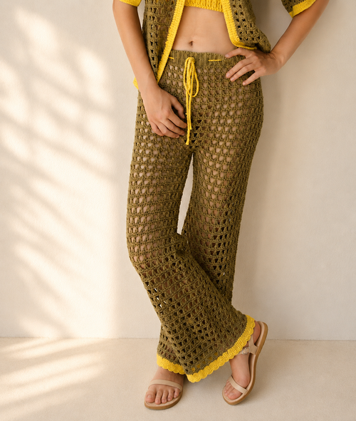Carica immagine 1 in visualizzazione galleria. KIT UNCINETTO AMBER PANTS by Noral Crochet