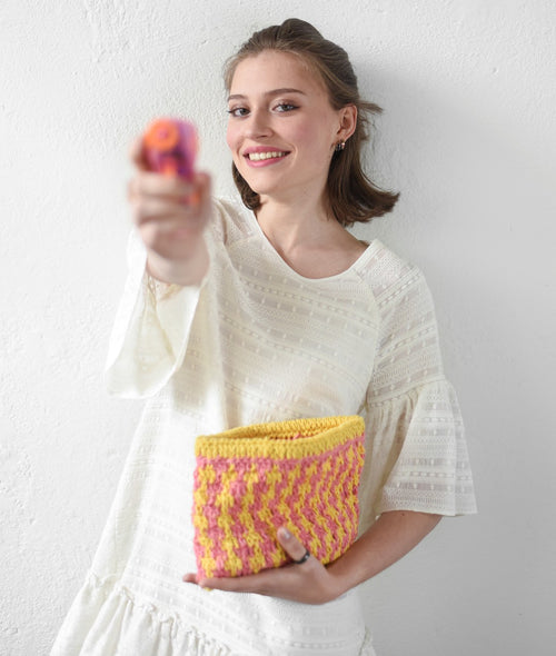 Load image 1 in gallery view. CROCHET KIT ZELDA CLUTCH