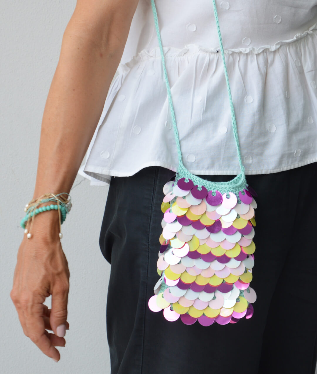 BEACH PARTY CASE - SCHEMA GRATUITO