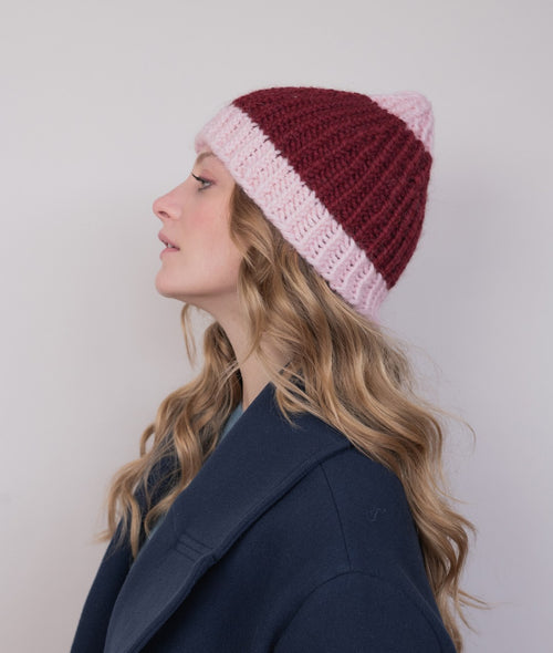 Load image 1 in gallery view. KNITTING KIT BERGENIA HAT