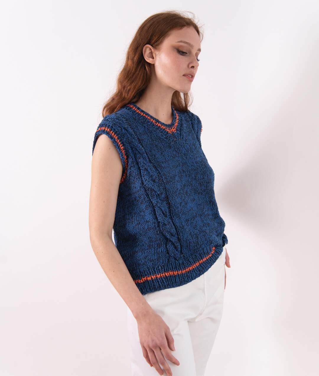 CORA VEST Sample