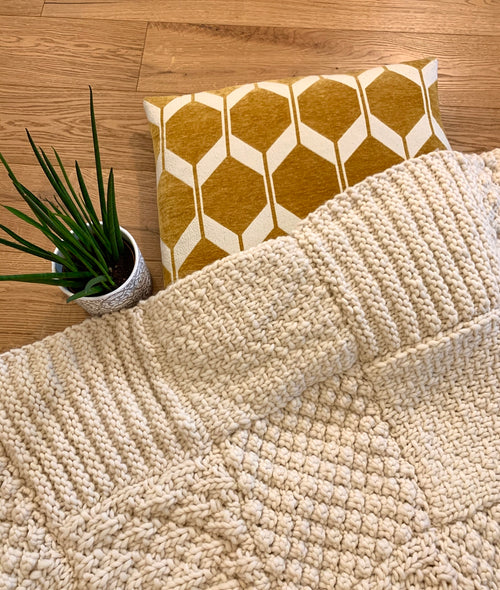 Load image 1 in gallery view. KNITTING KIT DAILY COMFORT BLANKET