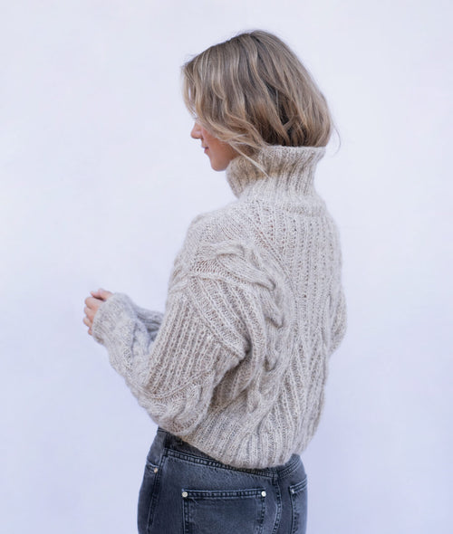 Load image 1 in gallery view. KNITTING KIT EVELYN SWEATER