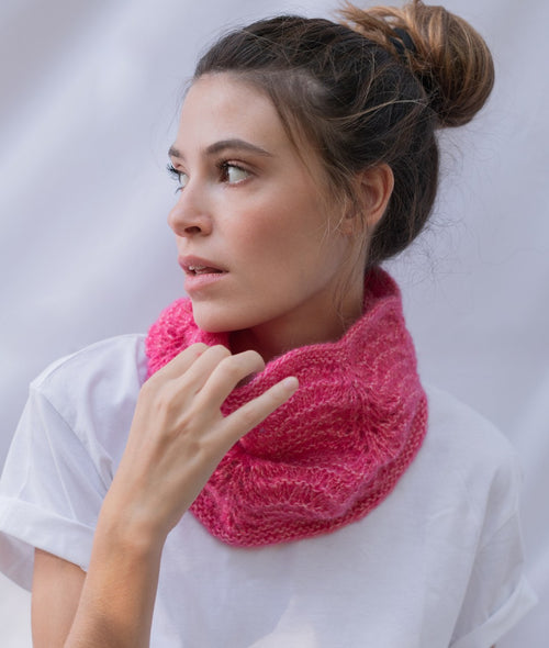 Load image 1 in gallery view. KNITTING KIT WAVES SNOOD