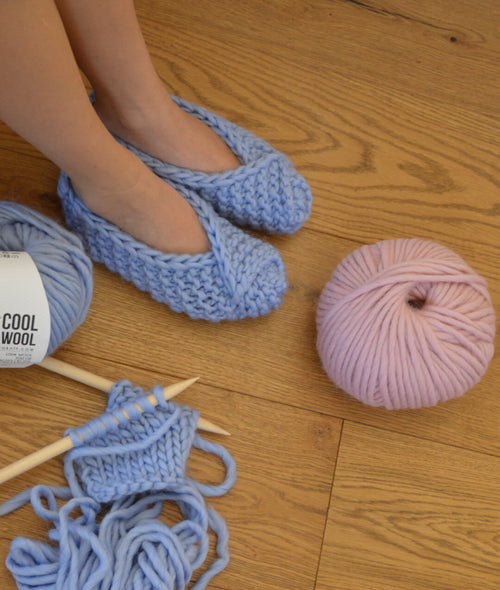 Carica immagine 1 in visualizzazione galleria. KIT MAGLIA STAY COZY SLIPPERS by Sosami