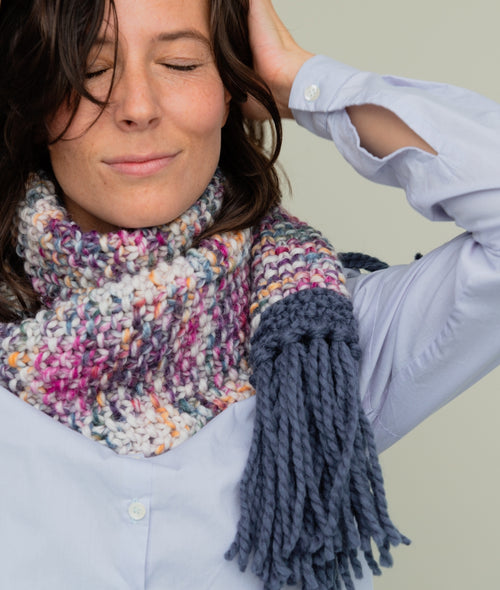 Load image 1 in gallery view. KNITTING KIT LILIUM SCARF