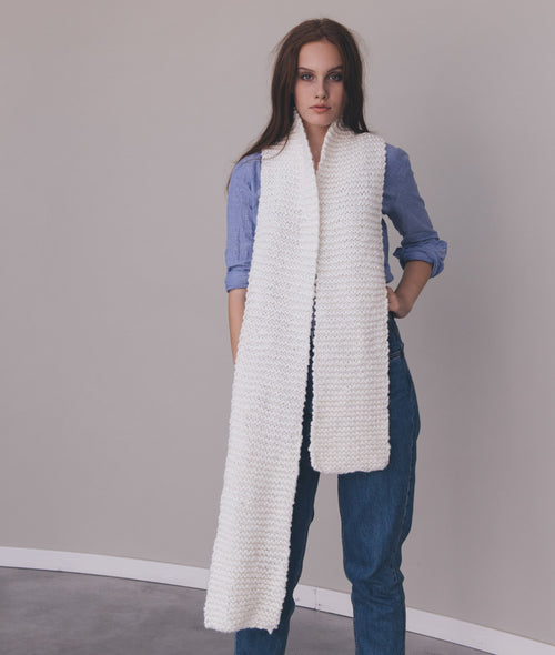 Load image 1 in gallery view. KNITTING KIT NAIMI SCARF